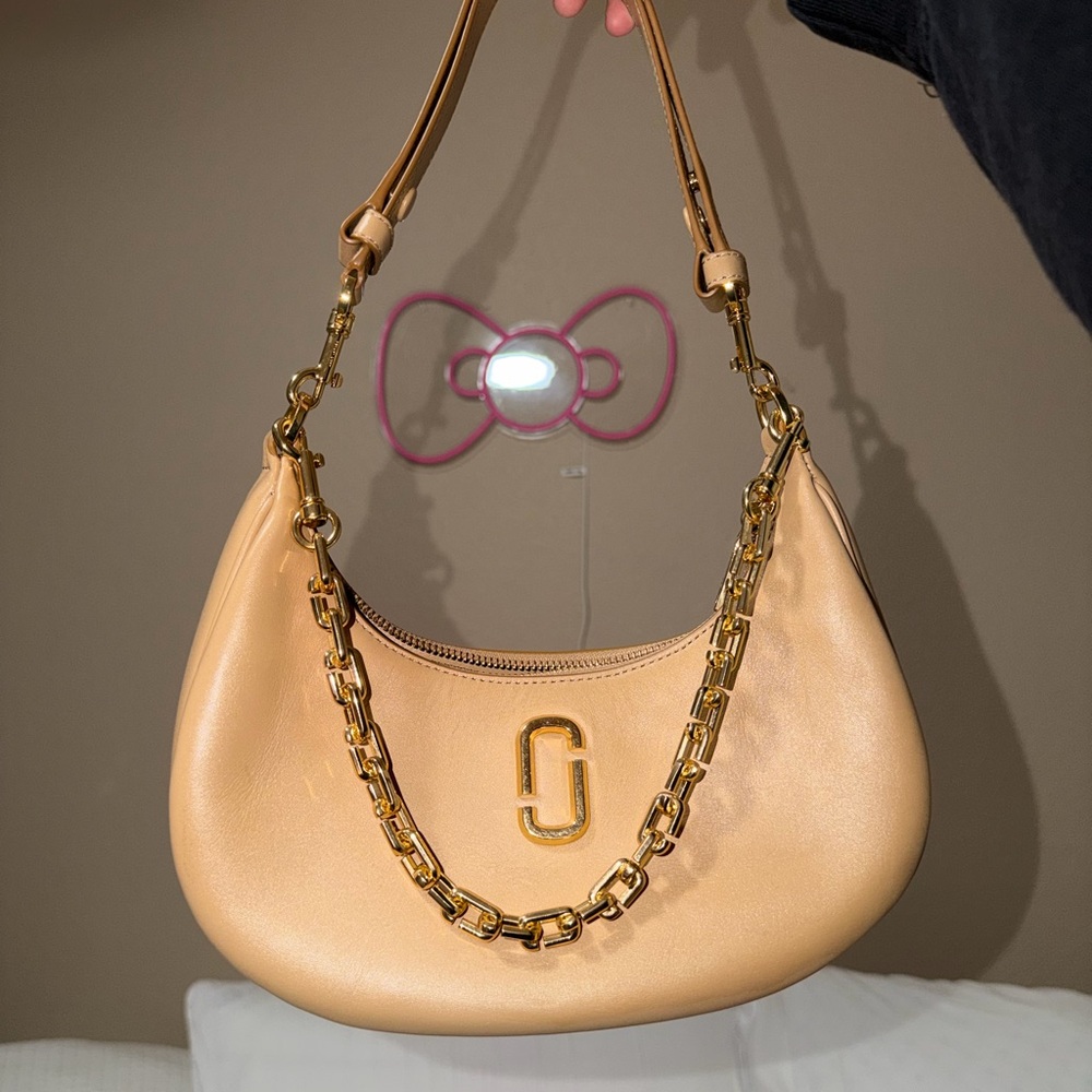 Marc Jacobs Beige Shoulder Bag with Gold Chain